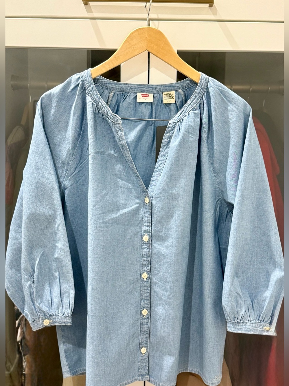 NWT Levi’s Women’s Chambray Lyocell Popover Blouse Light Blue Size S